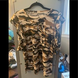Women’s camo cap sleeve shirt